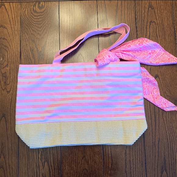 Victoria’s Secret Totes - Picture 7 of 12